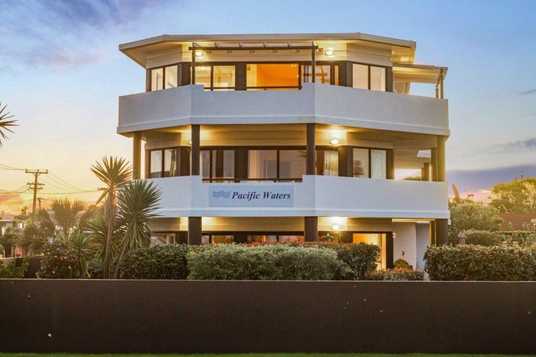 Photo of property in 1/248 Hibiscus Coast Highway, Orewa, 0931