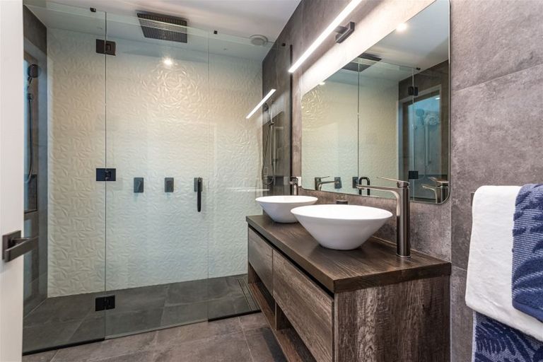 Photo of property in 4 Whitburn Avenue, Halswell, Christchurch, 8025