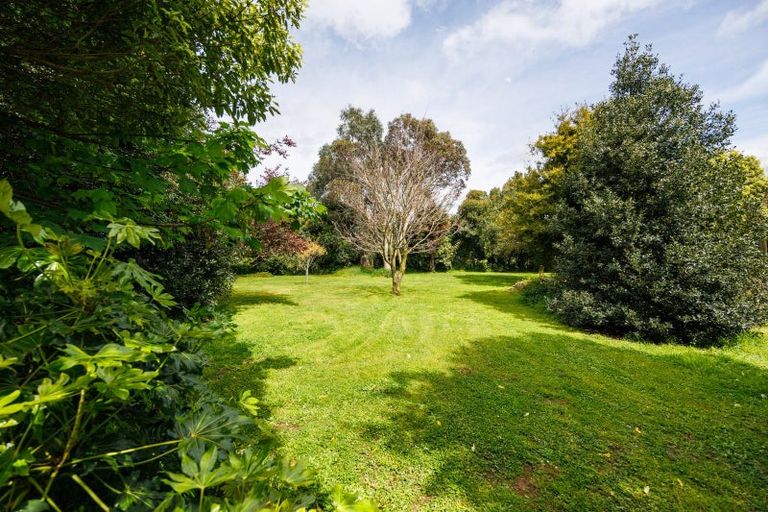 Photo of property in 82 No 4 Line, Ashhurst, 4884