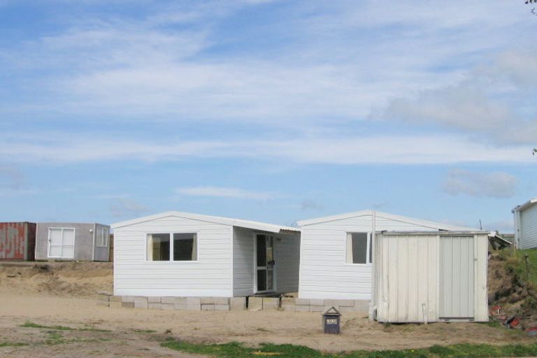 Photo of property in 1344 Papamoa Beach Road, Papamoa Beach, Papamoa, 3118