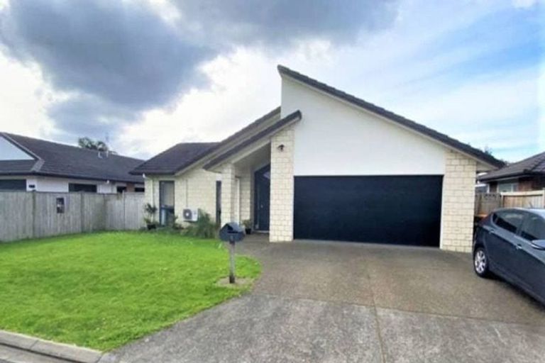 Photo of property in 4 Mordane Place, Flat Bush, Auckland, 2016