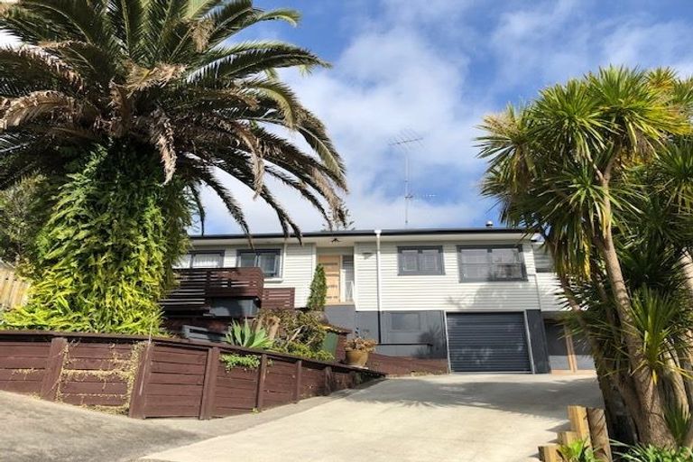 Photo of property in 1/90 Canongate Street, Birkdale, Auckland, 0626