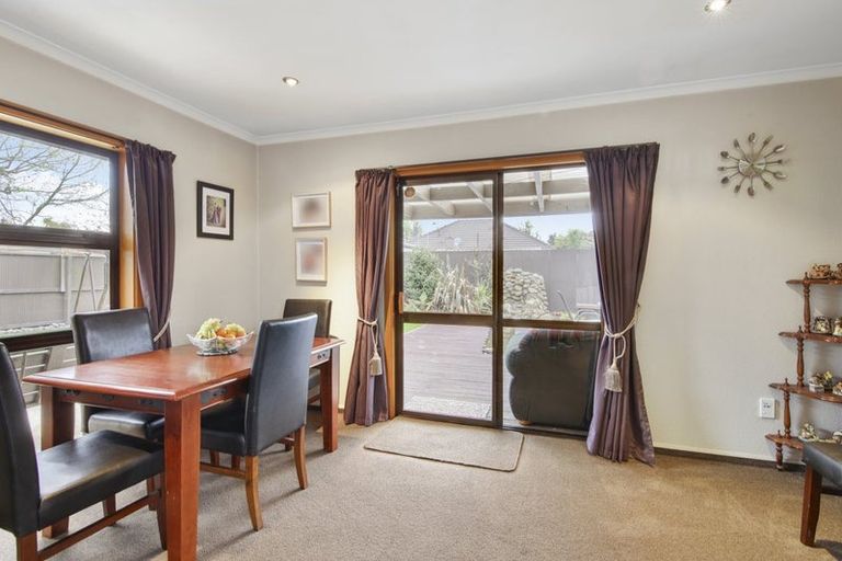 Photo of property in 4 Strachan Place, Rangiora, 7400