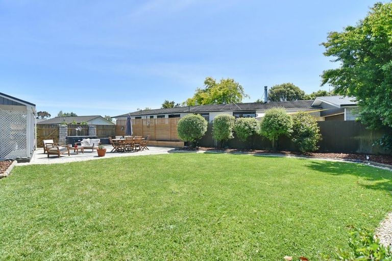 Photo of property in 10 Martyn Street, Rangiora, 7400
