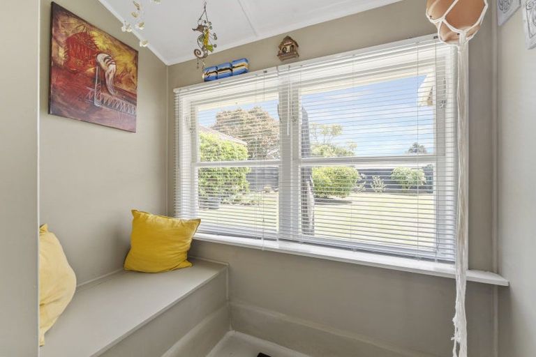 Photo of property in 19 Freyberg Street, Levin, 5510