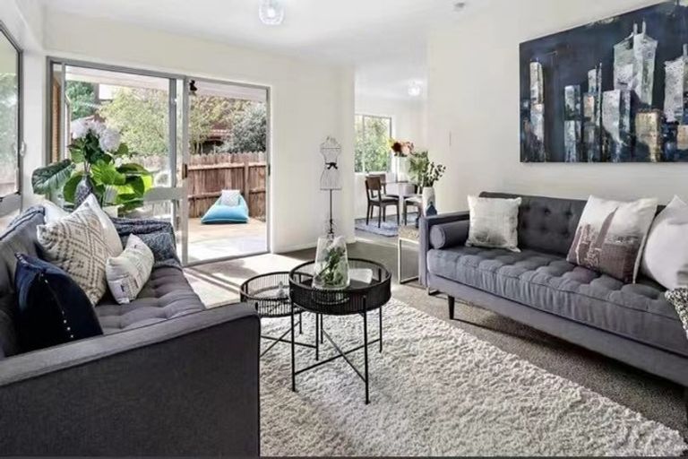 Photo of property in 1/6 Mission View Drive, Northpark, Auckland, 2013