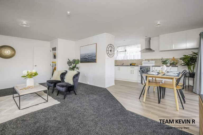 Photo of property in 2/27 Scott Road, Papakura, 2110