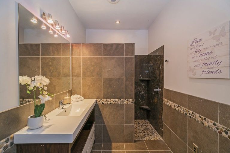 Photo of property in 17 Aquila Drive, Whitianga, 3510