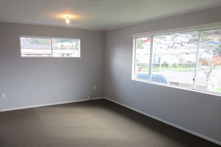 Photo of property in 268 Wellington Road, Wainuiomata, Lower Hutt, 5014