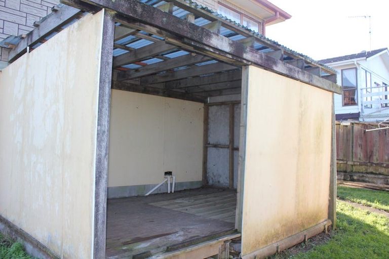 Photo of property in 37 Catkin Crescent, Papatoetoe, Auckland, 2025