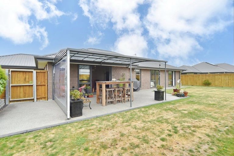 Photo of property in 12 Beech Drive, Rangiora, 7400
