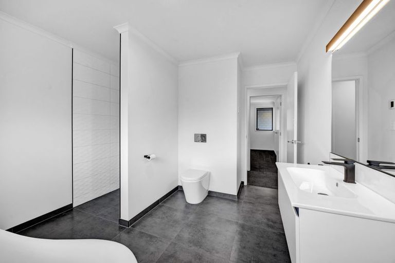 Photo of property in 3 Nikau Place, Hawera, 4610