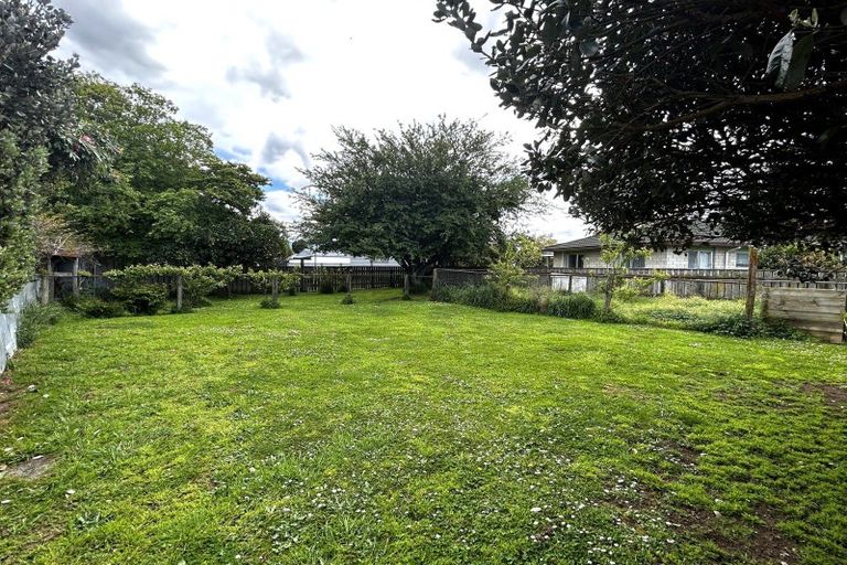 Photo of property in 16 George Street, Dannevirke, 4930