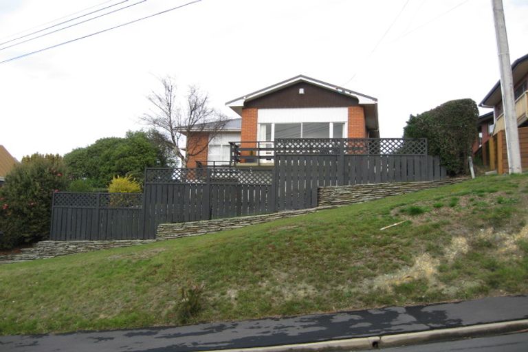 Photo of property in 21 Earls Road, Saint Clair, Dunedin, 9012