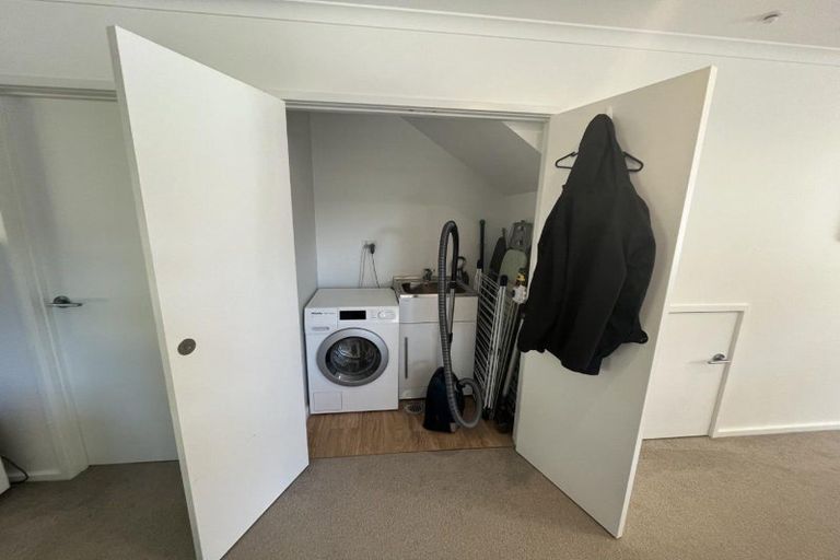 Photo of property in 111 Banks Street, Marfell, New Plymouth, 4310