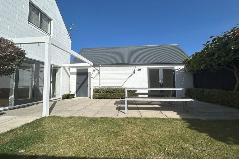 Photo of property in 5 Champion Street, Edgeware, Christchurch, 8013