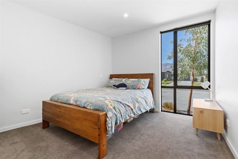 Photo of property in 13 Isthmus Place, Lake Hawea, Wanaka, 9382