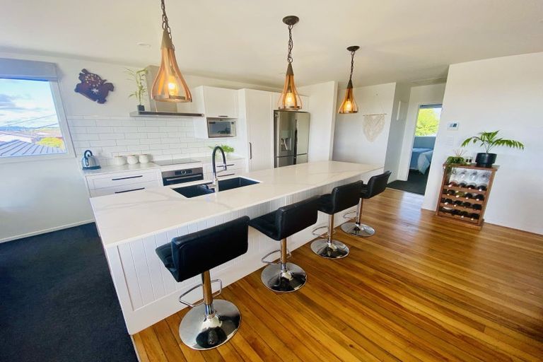 Photo of property in 16 Seaview Road, Ruakaka, 0116