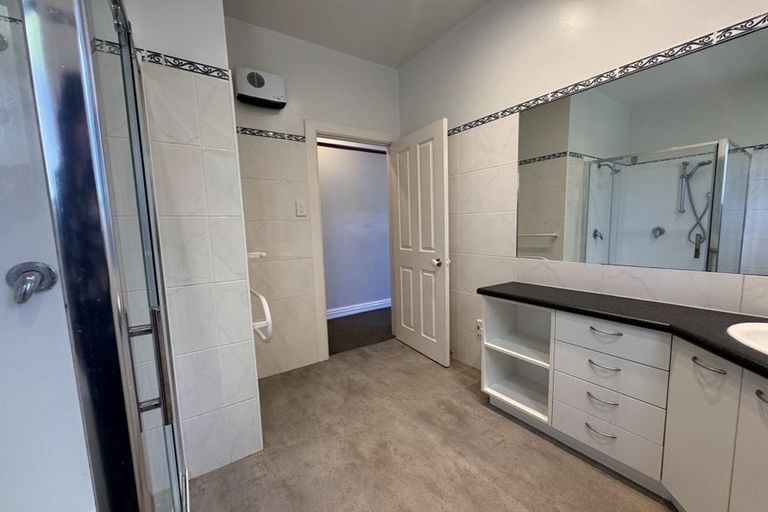 Photo of property in 30 Hamilton Avenue, Ilam, Christchurch, 8041