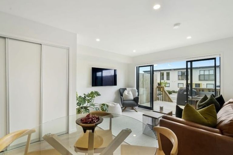 Photo of property in 74d Opaheke Road, Opaheke, Papakura, 2113