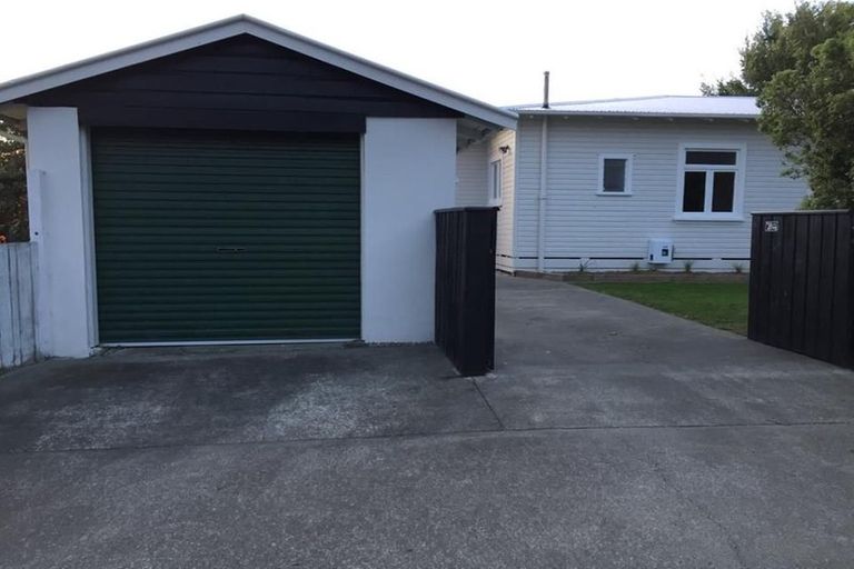 Photo of property in 917 Heretaunga Street East, Parkvale, Hastings, 4122