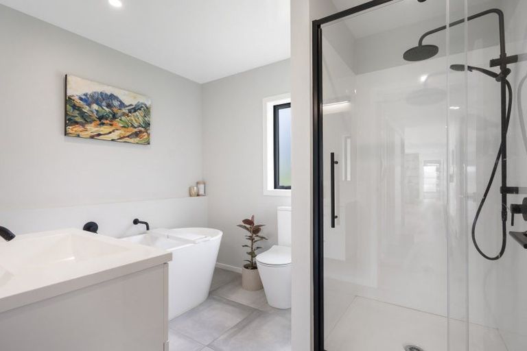 Photo of property in 336 Valley Road, Colyton, 4775