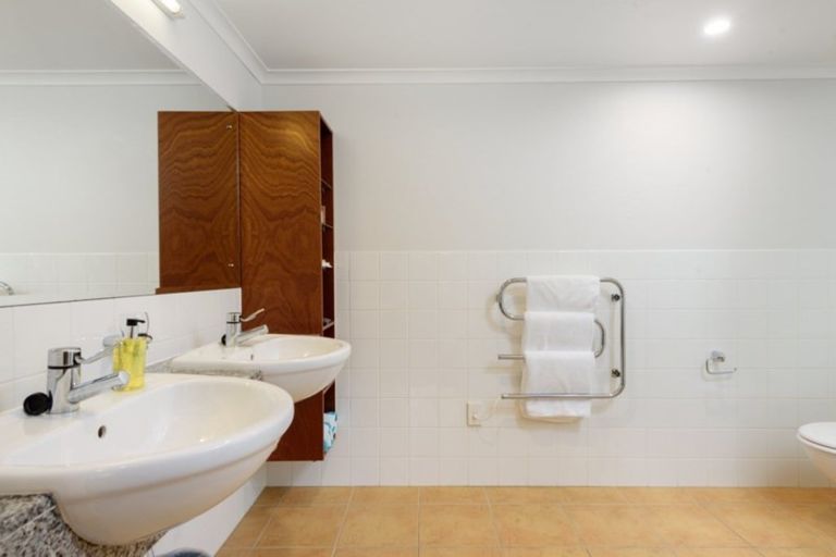 Photo of property in 206/178 Marine Parade, Mount Maunganui, 3116