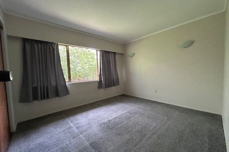 Photo of property in 1 Justamere Place, Weymouth, Auckland, 2103