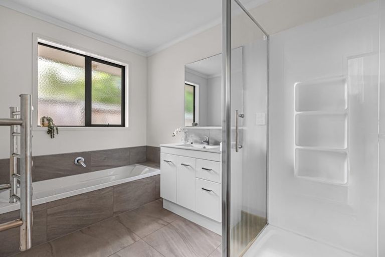 Photo of property in 55 Goodwin Crescent, Pyes Pa, Tauranga, 3112