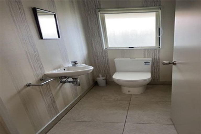 Photo of property in 2 Vidiri Court, Flat Bush, Auckland, 2019