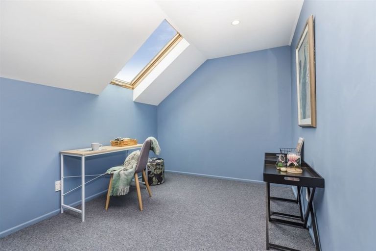 Photo of property in 43a Apple Terrace, Ranui, Porirua, 5024