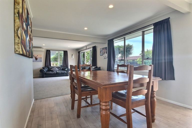 Photo of property in 52 Robinson Crescent, Tamatea, Napier, 4112
