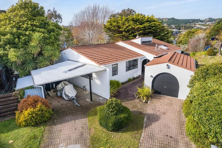 Photo of property in 22 Solander Place, Whitby, Porirua, 5024