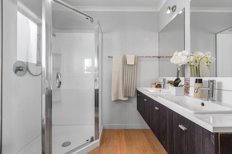 Photo of property in 13 Olive Close, Omokoroa, 3114