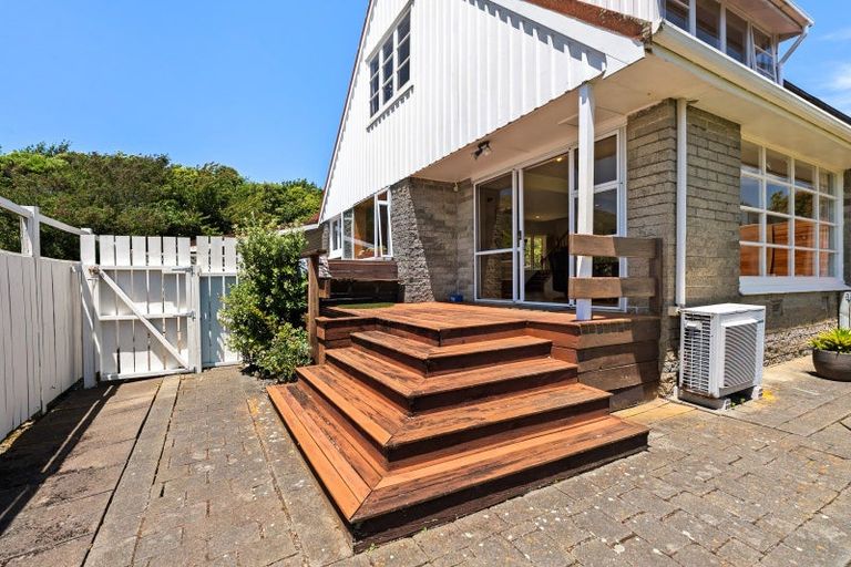 Photo of property in 61 Ranui Terrace, Tawa, Wellington, 5028