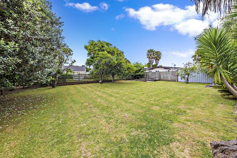 Photo of property in 12 Sunnypark Avenue, Rosehill, Papakura, 2113