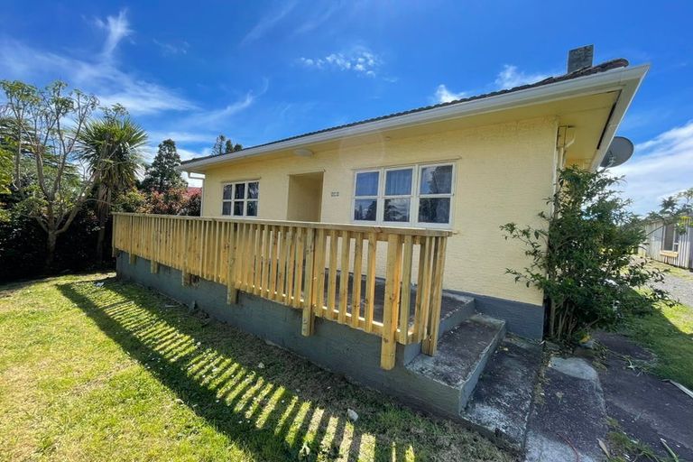 Photo of property in 230 East Tamaki Road, Otara, Auckland, 2023