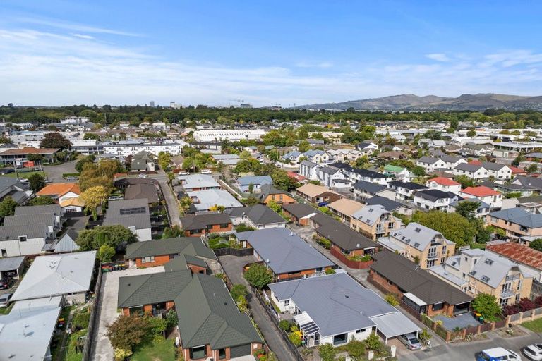 Photo of property in 96a Picton Avenue, Riccarton, Christchurch, 8011