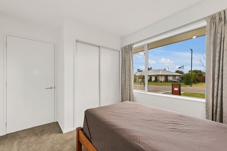 Photo of property in 6 Duggan Close, Rolleston, 7614