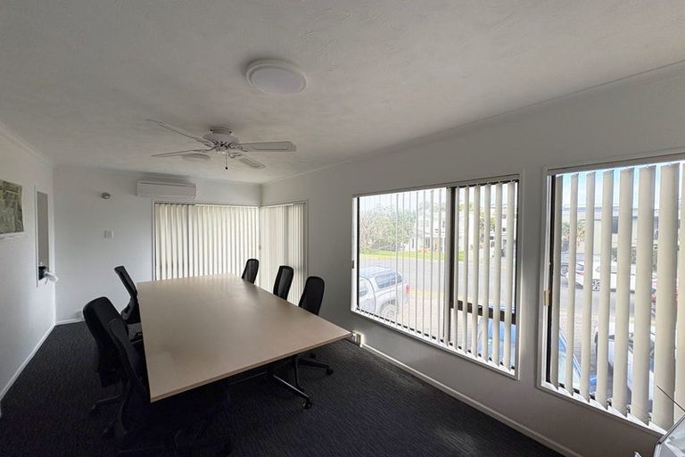Photo of property in 35 May Street, Mount Maunganui, 3116