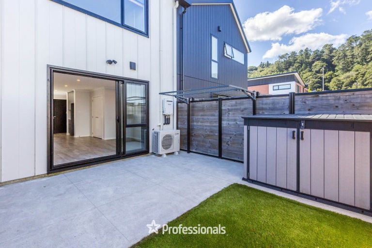 Photo of property in 18 Betty Boyes Street, Wallaceville, Upper Hutt, 5018