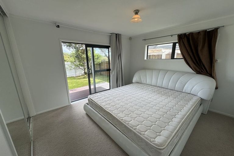 Photo of property in 25 Davington Way, Burswood, Auckland, 2013