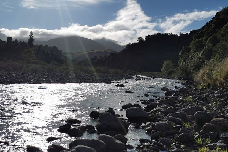 Photo of property in 1 Takapari Road, Pohangina, Ashhurst, 4884