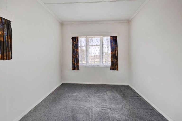 Photo of property in 33 Ngatai Street, Manaia, 4612