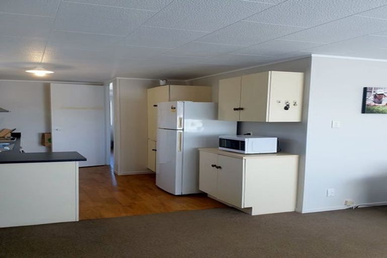 Photo of property in 15 Sabot Place, Massey, Auckland, 0614