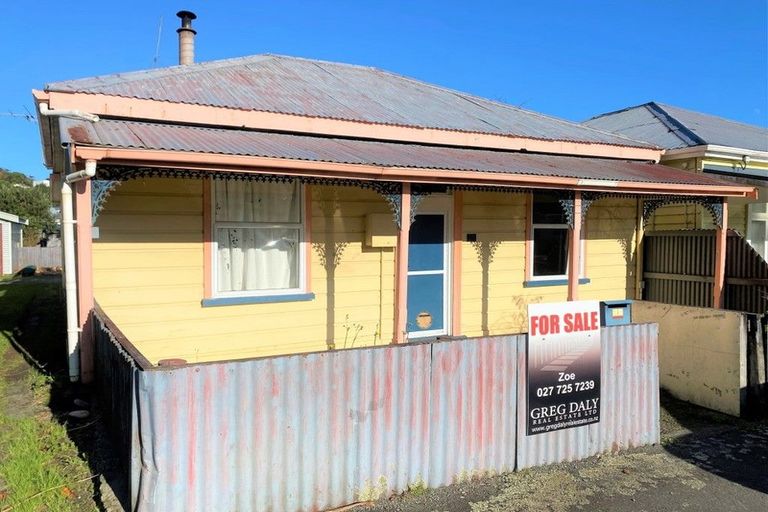 Photo of property in 16 Threadneedle Street, Greymouth, 7805