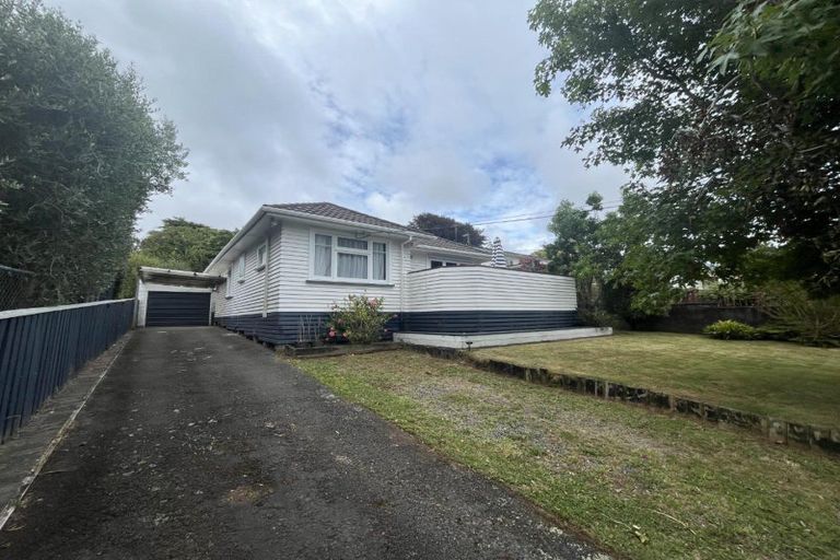 Photo of property in 61 Doralto Road, Frankleigh Park, New Plymouth, 4310