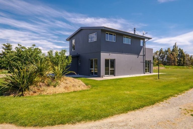 Photo of property in 29 Paterson Drive, Hawea Flat, Wanaka, 9382