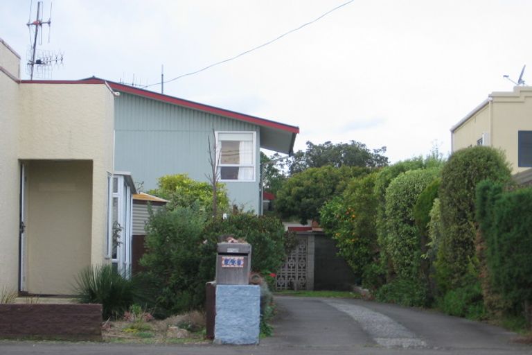 Photo of property in 43 Charles Street, Westshore, Napier, 4110