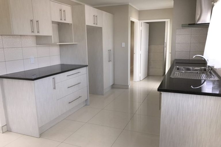 Photo of property in 7 Secretariat Place, Randwick Park, Auckland, 2105